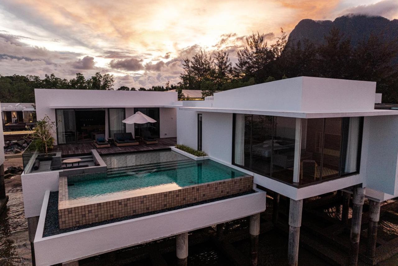 Cove 55 Hotel Monte Monte Santubong Exterior foto