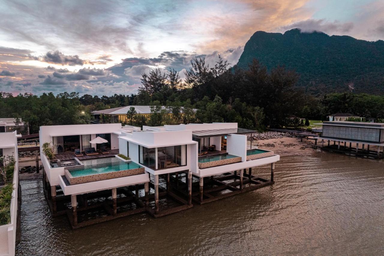 Cove 55 Hotel Monte Monte Santubong Exterior foto