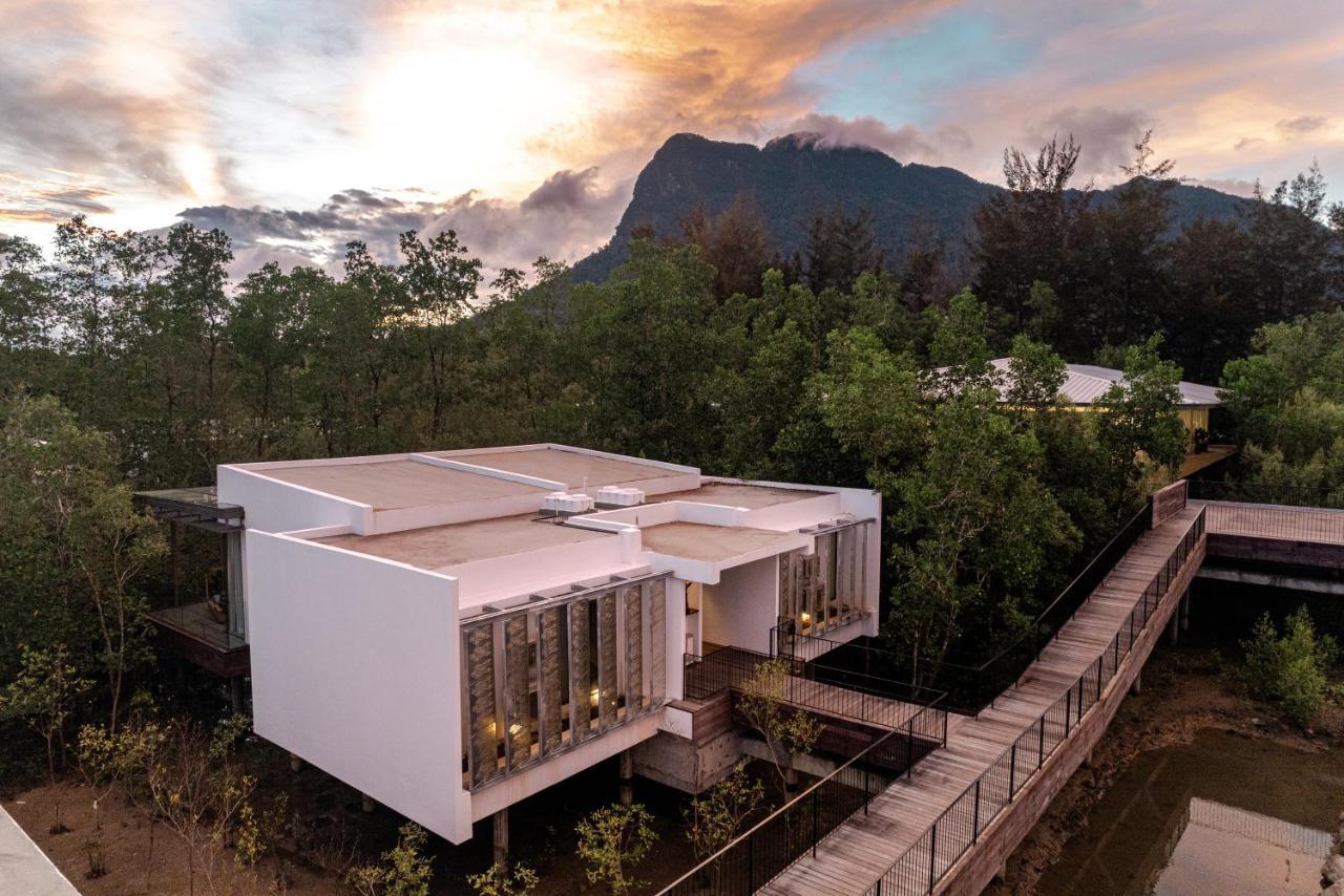 Cove 55 Hotel Monte Monte Santubong Exterior foto