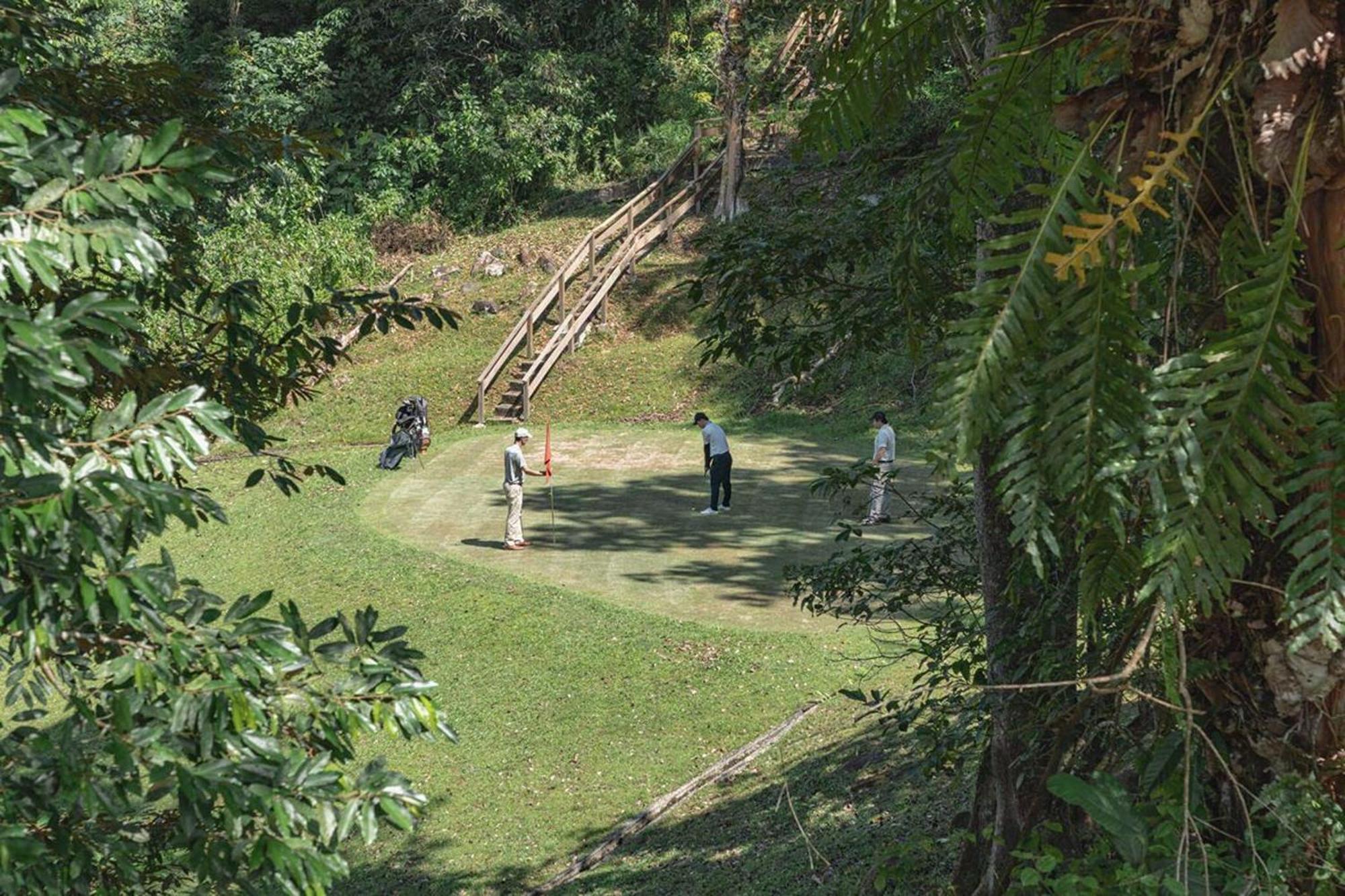 Cove 55 Hotel Monte Monte Santubong Exterior foto